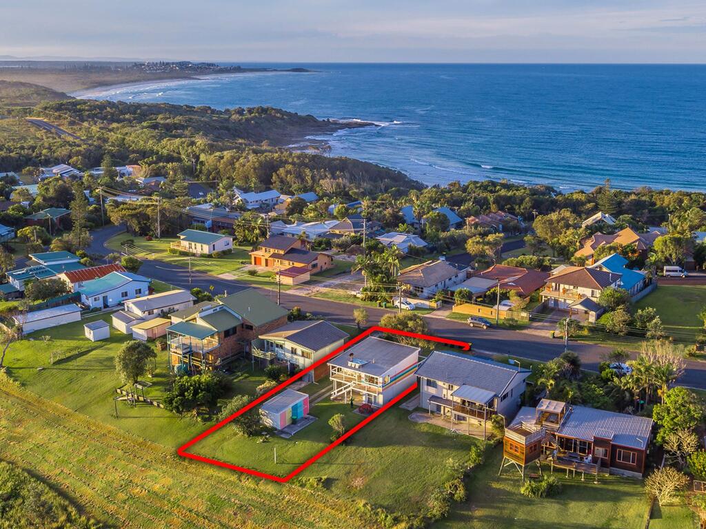 Angourie NSW Accommodation Main Beach