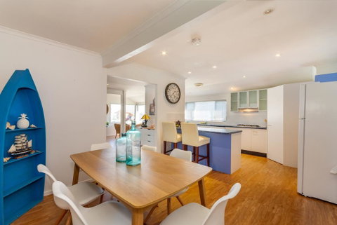Dog Lovers Retreat - Accommodation Main Beach 1