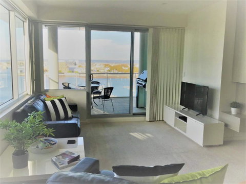 Dolphin View At Spinnaker - Accommodation Main Beach 1