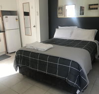 Dover Motel - Accommodation Main Beach