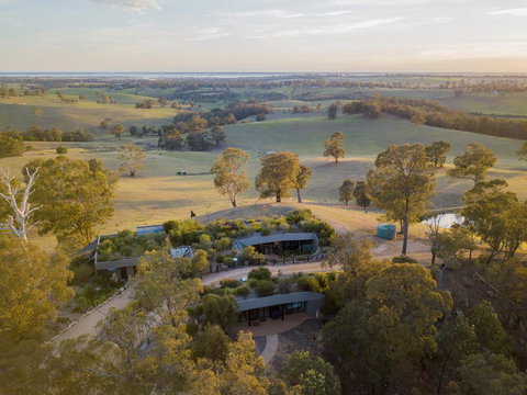 Down To Earth Farm Retreat - Accommodation Main Beach 1