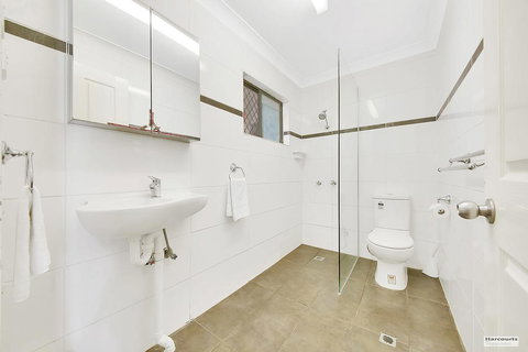 Driftwood On The Beach - Accommodation Main Beach 1