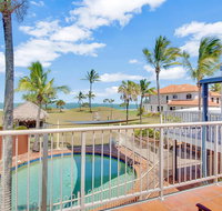 Driftwood on the Beach - Accommodation Main Beach