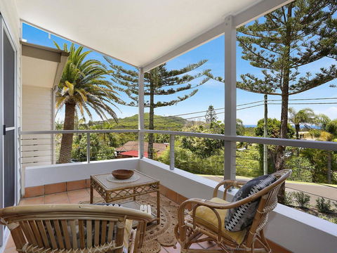 EAST COAST ESCAPES - Lighthouse Studio - Accommodation Main Beach 0