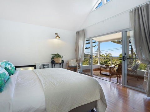 EAST COAST ESCAPES - Lighthouse Studio - Accommodation Main Beach 1