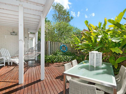 Eastpoint 3 - Accommodation Main Beach 0