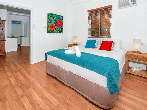 Easy Going Holiday Unit On McKenzie MK6 - Accommodation Main Beach 0