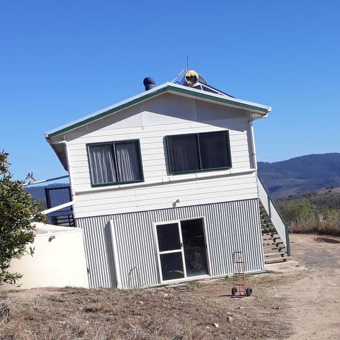 Echo House - Accommodation Main Beach 3