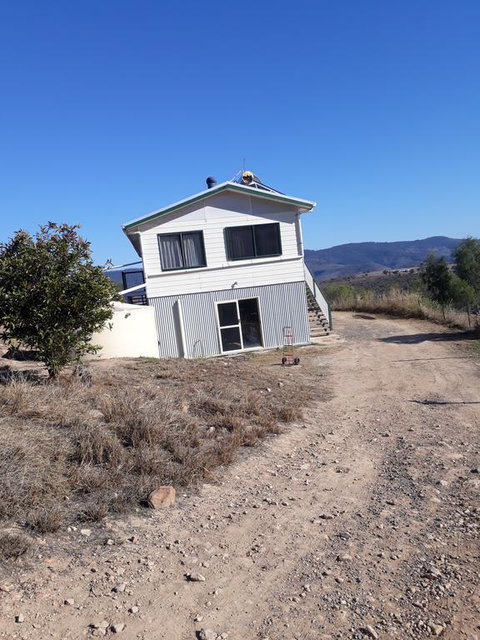 Echo House - Accommodation Main Beach 0