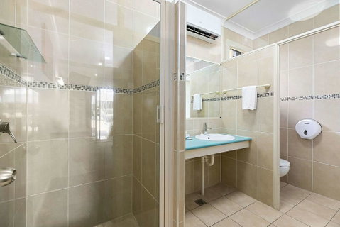 Econo Lodge Park Lane - Accommodation Main Beach 2