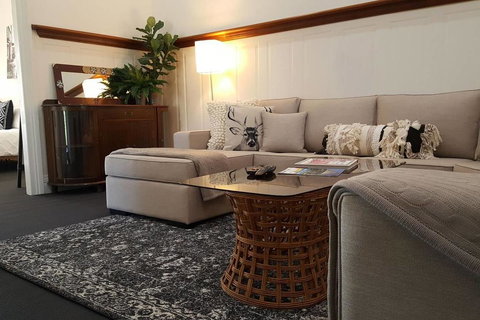 Edward Lane Apt3 - Accommodation Main Beach 2