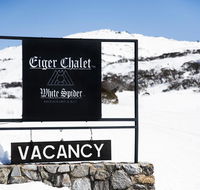 Eiger Chalet - Accommodation Main Beach