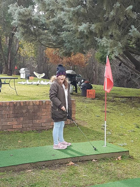 Eildon Parkview Motor Inn - Accommodation Main Beach 2