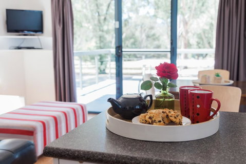 Eildon Pondage Holiday Park - Accommodation Main Beach 0