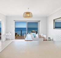Elanora - Ocean St No.8 - Accommodation Main Beach