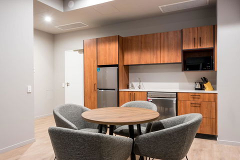 Elite Gold Coast - Accommodation Main Beach 3