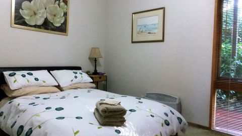 Elwood House - Accommodation Main Beach 0