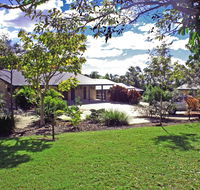 Emeraldene Inn  Eco-Lodge - Accommodation Main Beach