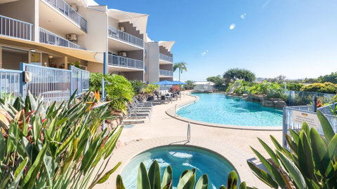 Endless Summer Resort - Accommodation Main Beach 0