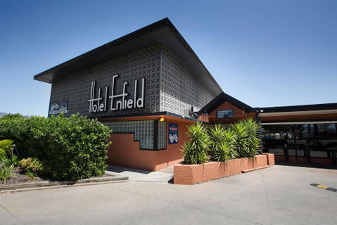 Enfield Hotel - Accommodation Main Beach 1
