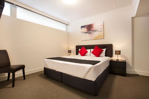 Enfield Hotel - Accommodation Main Beach 0