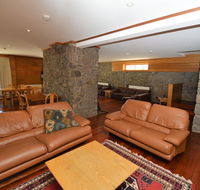 Eremo Lodge 2 - Accommodation Main Beach