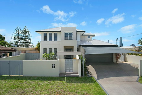 Escape To The Coast - Accommodation Main Beach 3