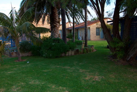Esperance Beachfront Resort - Accommodation Main Beach 2