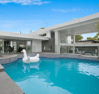 Essence of Broadbeach - Accommodation Main Beach