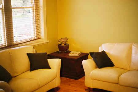 Eyre House - Accommodation Main Beach 3