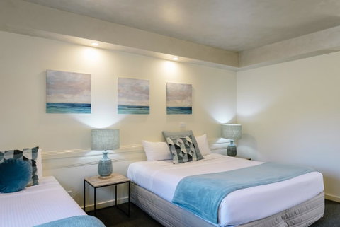 Fairways Resort - Accommodation Main Beach 2