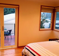 Family Getaway in Eildon - Pet Friendly - Accommodation Main Beach