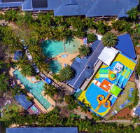 FAMILY PARADISE - Accommodation Main Beach