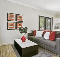 Family-friendly hideaway in quiet suburb - Accommodation Main Beach