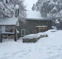 Feathertop Alpine Lodge - Accommodation Main Beach