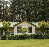 Federation Gardens  Possums Hideaway - Accommodation Main Beach