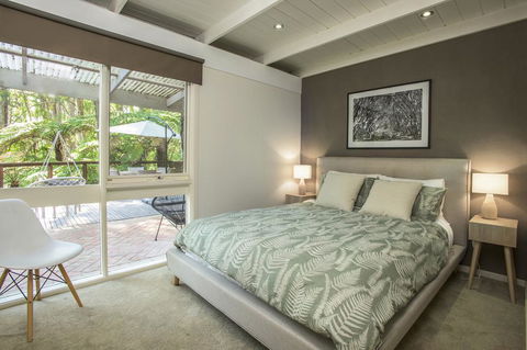Fernview On Falls - Accommodation Main Beach 1