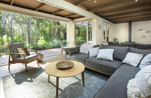 Fernview On Falls - Accommodation Main Beach 0