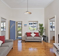 Fingal Beach Shack  Fingal Bay - Accommodation Main Beach