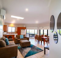 Flexi 3 at Belmont - Accommodation Main Beach