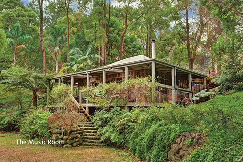 Forget Me Not Cottages - Accommodation Main Beach 0