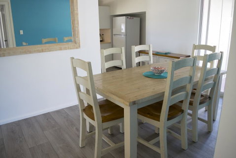 Fossickers Cottages - Accommodation Main Beach 0
