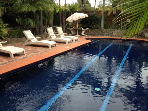 Francis Phillip Motor Inn And The Lodge - Accommodation Main Beach 2