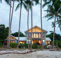 Frangipani Beach House - Newell Beach - Accommodation Main Beach