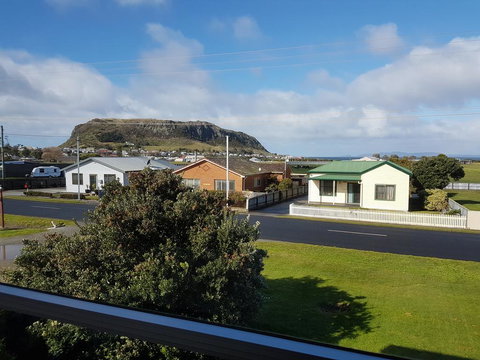 Fred's Place - Accommodation Main Beach 0