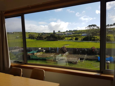 Fred's Place - Accommodation Main Beach 3