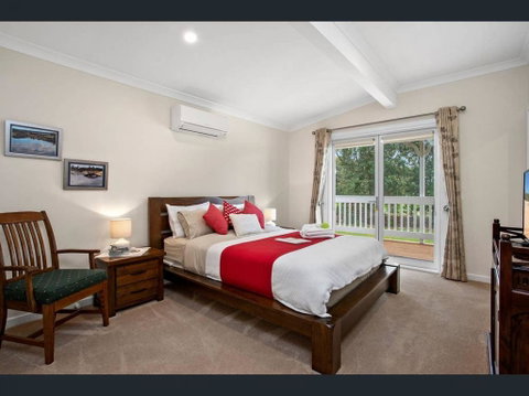 GALBRAITH BEACH STUDIO 3 - Accommodation Main Beach 1