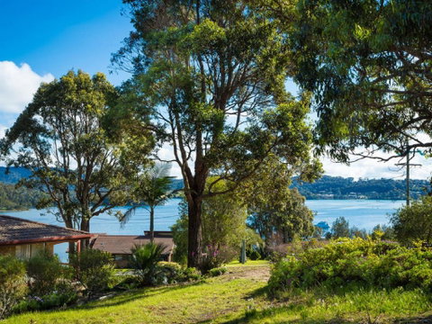 Gareth House - Accommodation Main Beach 2
