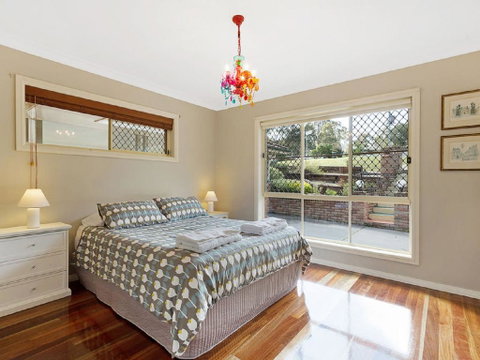Gareth House - Accommodation Main Beach 1