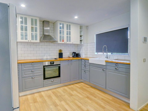 GCHM Beachside Getaway With Netflix & Wi-Fi - Accommodation Main Beach 1